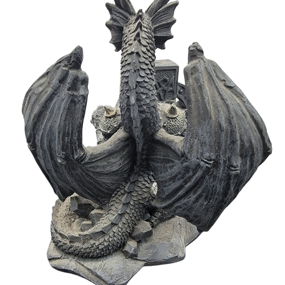 Dragon Statue with Celtic Cross - Gray - Picture 2 of 2